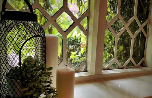 Hursley House | The Dolphin Inn