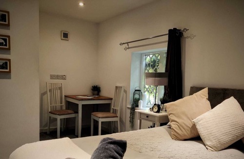 Hursley House | The Dolphin Inn