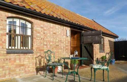 Diss House | The Domini Cowshed at Village Farm