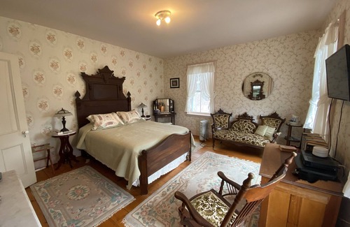Blooming Grove Bed & Breakfast | The Dominion House Bed & Breakfast