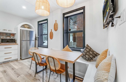 Centretown Bed & Breakfast | The Don Club