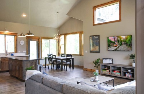 Donnelly Apartment | The Donnelly Home .