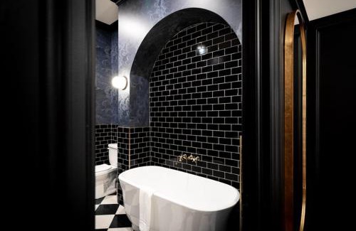 Collingwood Hotel | The Dorchester Hotel
