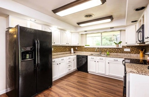 Otterbien Home House | The Dorothy Lane Market House 3 bd 2 ba