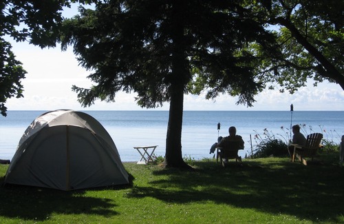 Wheatley Cottage | The Douglas Family Cottage - Perfect Waterfront Getaway with Large Beach
