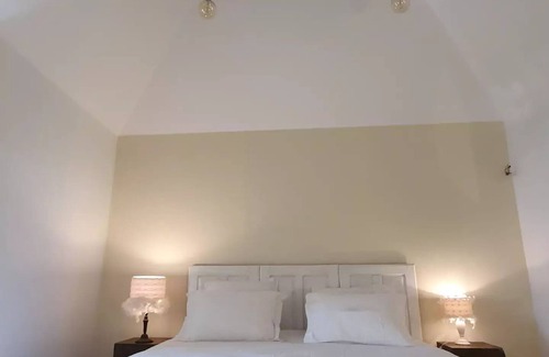 Laval Bed & Breakfast | The Dovecote
