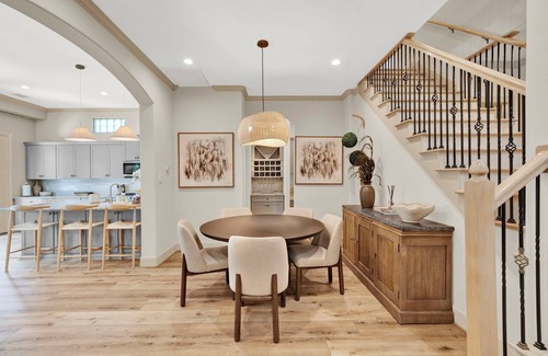 Grogan's Mill House | The DOVI Collection - Gated Luxury Retreat & Pool