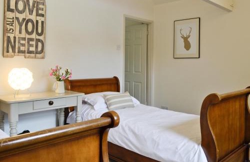 Laverton House | The Downs Barn Lodge
