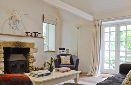 Laverton House | The Downs Barn Lodge