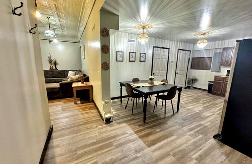 Mountain View Apartment | The Downtown Nook