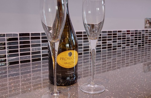 Sutton-on-Sea Cottage | The Dowsing, a stunning refurbished property, a stones throw from the beach.