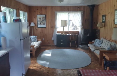 Blackville Cabin | The Dr Keenan cottage 2 bedroom 2 bath. Sleeps 6 Full kitchen.screened porch