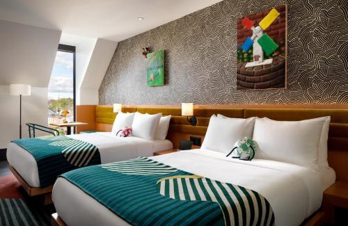 Beaconsfield Village Hotel | The Drake Hotel