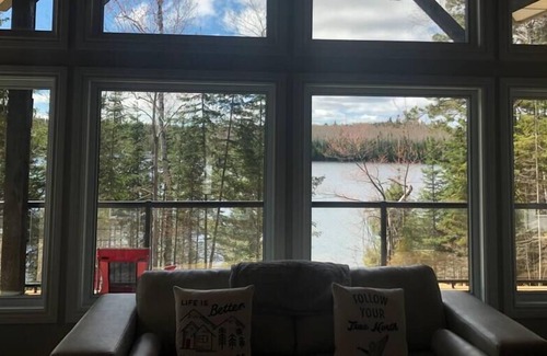 Algoma District House | The Dream-A Luxurious Cottage Getaway Ontario Canada