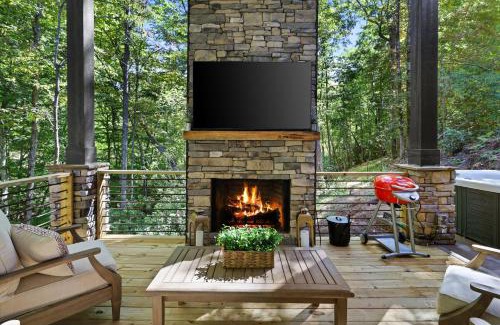 Foxfire Estates House | The Dream Catcher Home