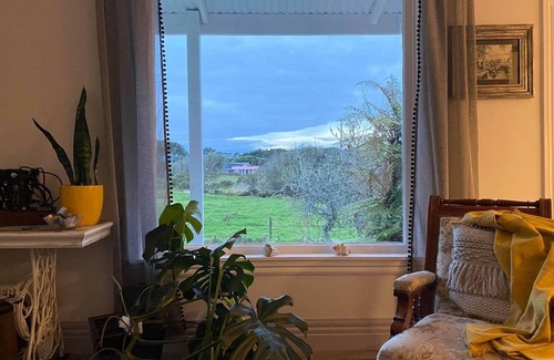 Hokitika House | The Dressmaker’s Cottage Hokitika