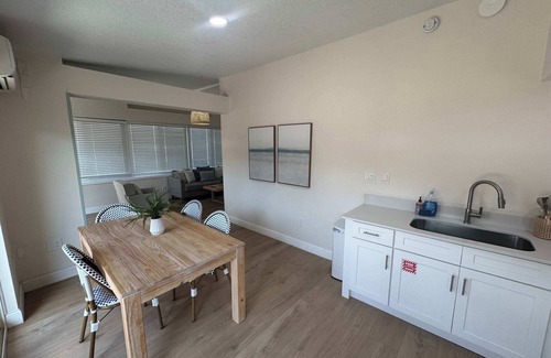 Parsuns To Cocoa Beach Apartment | The Drift Cocoa Beach – Cozy 1BR Getaway Near Downtown