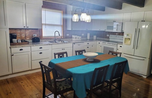 Elizabethtown Cabin | The Ducks Winter Nest @ White Lake NC