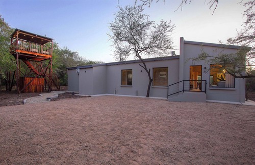 Marloth Park Villa | The Duke. Luxury Safari Villa - Kruger National Park