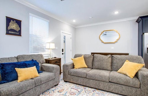 Talbot's Corner House | The Duke of East Nashville