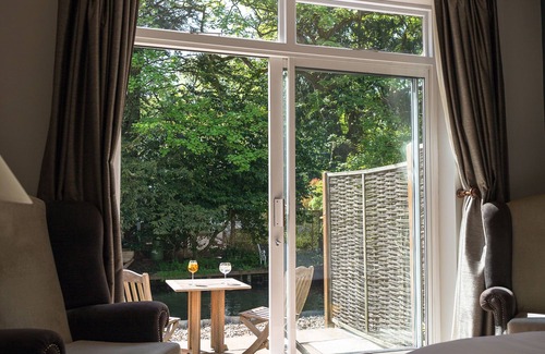 Kintbury Hotel | The Dundas Arms