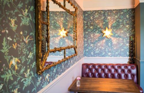 Kintbury Hotel | The Dundas Arms