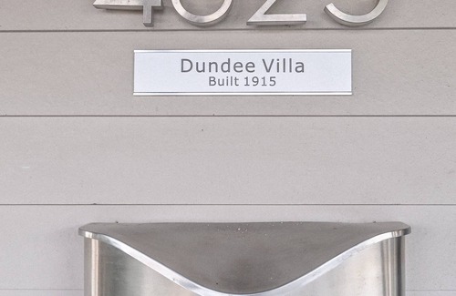 Dundee-Happy Hollow Historic District House | The Dundee Room At The Dundee Villa
