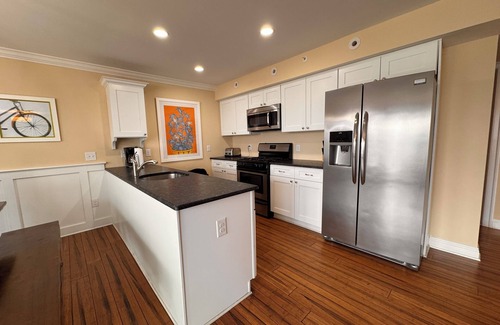 Townsend's Inlet Condo | The Dunes Come for a Night Stay for a Week