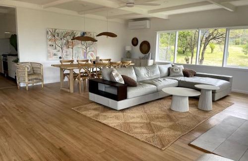 Lake Tyers Beach House | The Dunes - Couples *Beachfront*