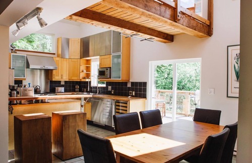 Tofino House | The Dunes House at Chesterman Beach, Tofino B.C.