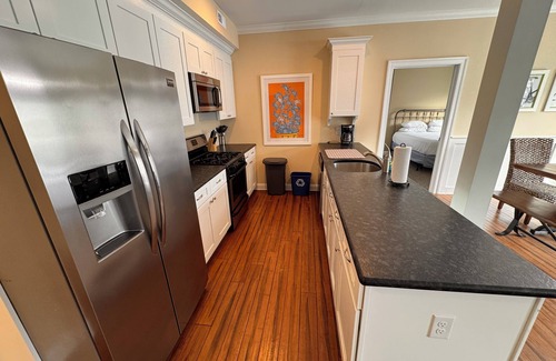 Townsend's Inlet Condo | The Dunes Sleeps 10