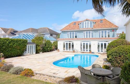 Bognor Regis House | The Dunes - Swimming Pool