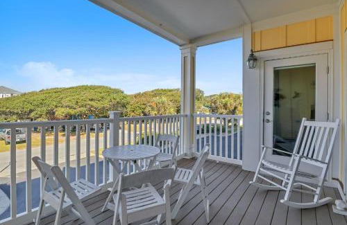 Yaupon Beach House | The Dunes