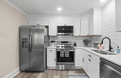 Dunn House | The Dunn Den, FULLY renovated home