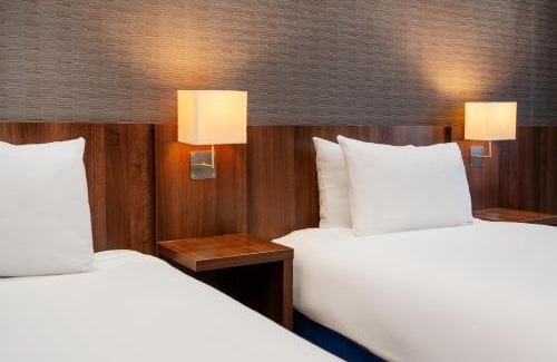 Cambridge Hotel | The Duxford Hotel Cambridge South M11 Jct 10