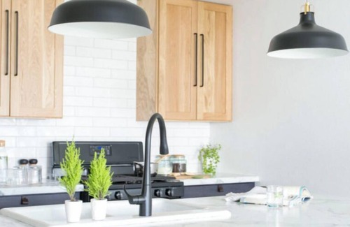 Millersburg Apartment | The Dwelling Apt 2 | Rooftop Terrace w/Grill + Fire Pit!