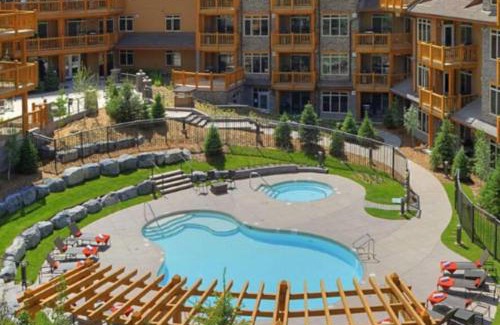 Canmore House | The Eagle Suite at Stoneridge Mountain Resort
