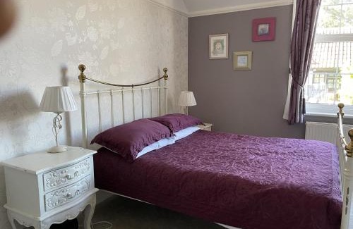 Little Coxwell Bed & Breakfast | The Eagle Tavern