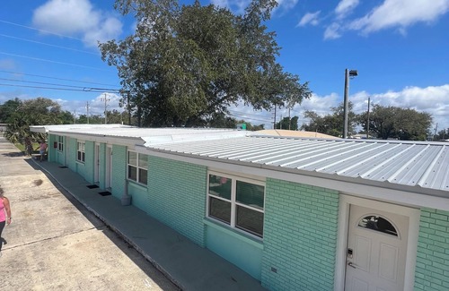 Panama City House | The East Bay Inn Room 5 - Cozy hotel in brilliant Panama City with AC, WiFi
