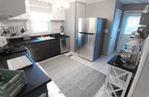Colington Apartment | The East Coast Host - Back To Eden