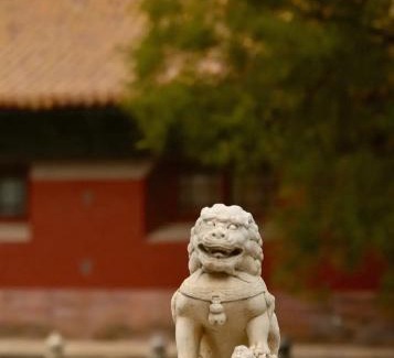 Dongcheng Hotel | The East Hotel-Very close to the Drum Tower,The Lama Temple,Houhai Bar Street,and the Forbidden City,There are many old Beijing traditional hutongs around the hotel ,Experience the culture of old Beijing hutongs,Near Exit A of Shichahai on Metro Line 8