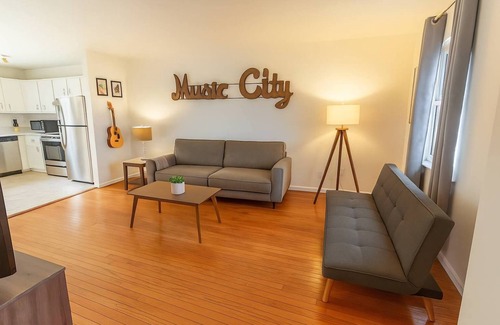 Barclay Drive House | The Eastside 2BR Near 5Points