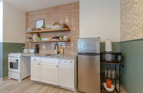 Maxwell House | The Eastside Breeze