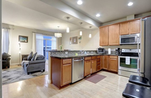 DeBarr Vista House | The Eastside Townhome Of Ophir