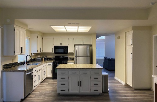Victorville House | The Easy Escape