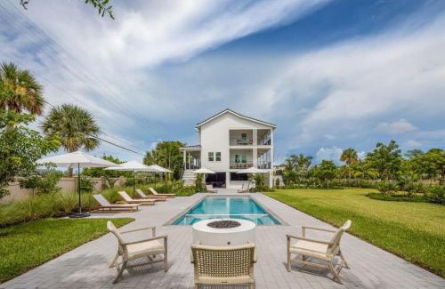 Key West House | The Ebberly House - Amazing Pool in Gated Community