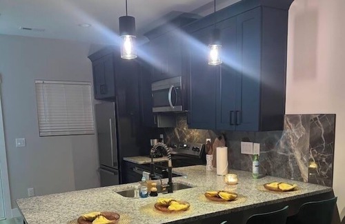 Concord House | The Eclectic Escape! Stylish 3BR, 2.5BA townhome in concord