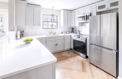 Northeast South Bend House | The Eddy Street Retreat - New !