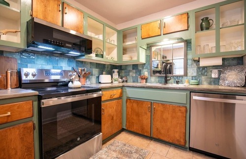 Oxford House | The Eden, Discounted rate for LSU game day!