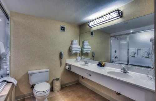 Laughlin Resort | The Edgewater Hotel and Casino